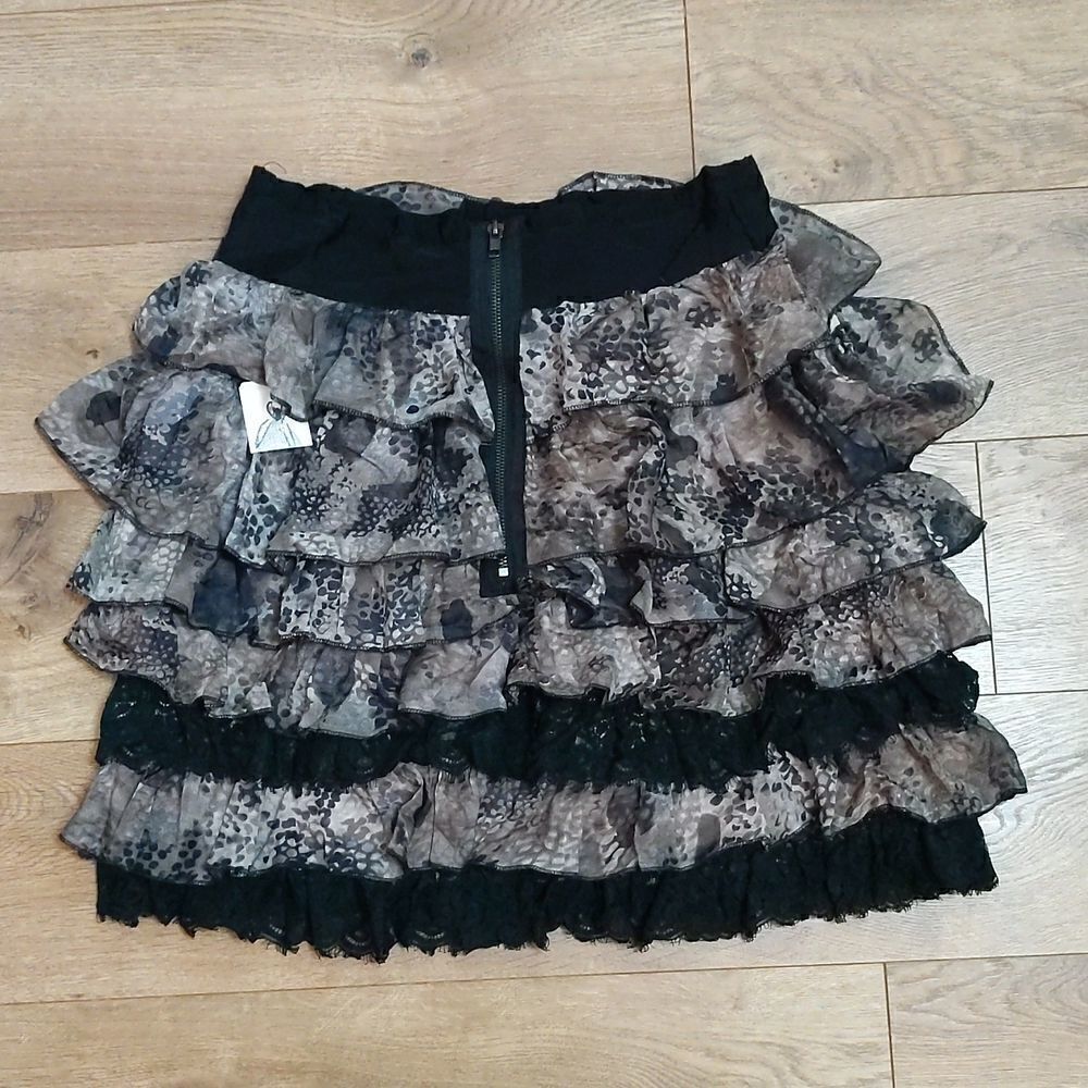 Twelve by Twelve tiered multilayered ruffle lace romantic urban diva L NWT - Picture 7 of 9